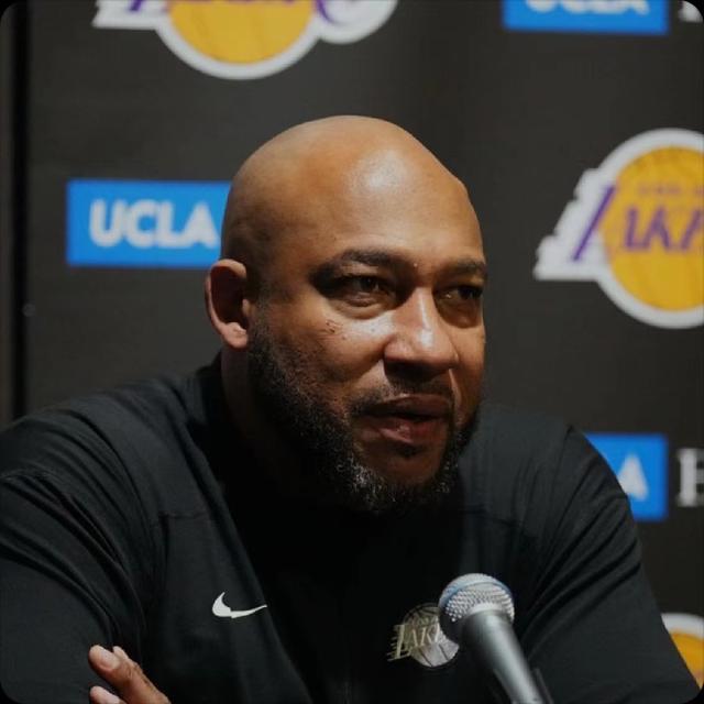 九游体育官网-Faker遭遇二十持续失利，湖人教练压力巨大！-九游体育官网