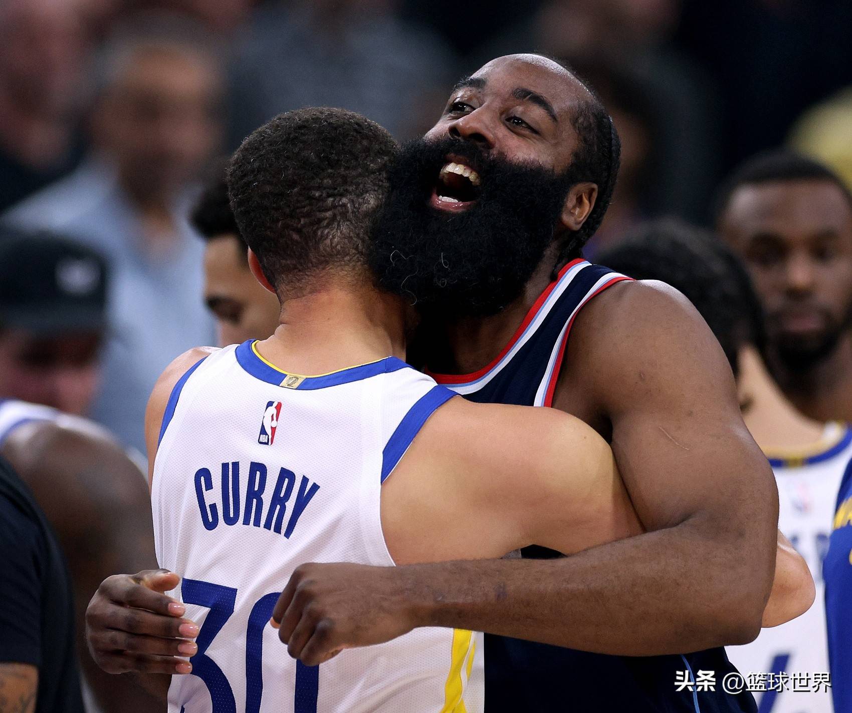 关于赛前纽约尼克斯调整名单——法国杯节点到来，质疑声仍在，赛程密集仍需轮换的信息